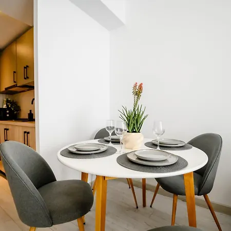 Yamaluxe Cozy 220 * Bucharest