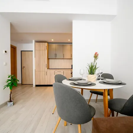Yamaluxe Cozy 220 * Bucharest